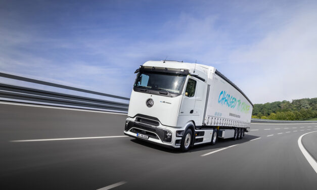 Daimler Truck vendeu 114.917 veículos no terceiro trimestre