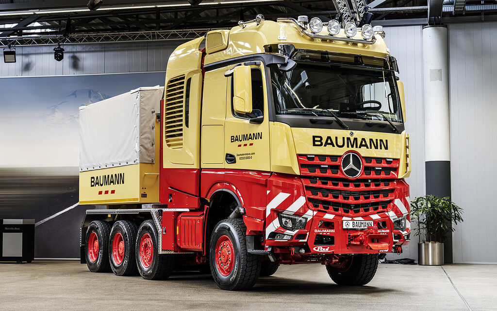 Mercedes Arocs SLT 4463 AS 8×6, um gigante preparado para rebocar 1 tonelada de carga
