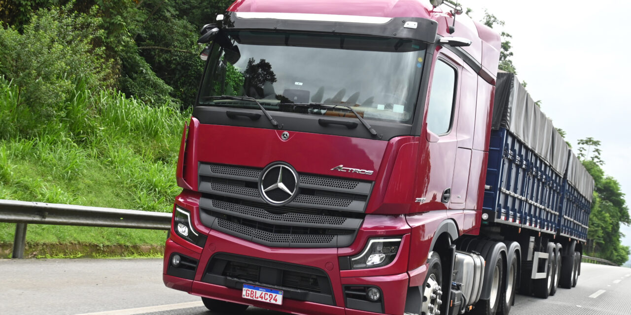 Mercedes-Benz lança a linha Actros 2024, com soluções solicitadas pelos clientes para seus negócios de transporte