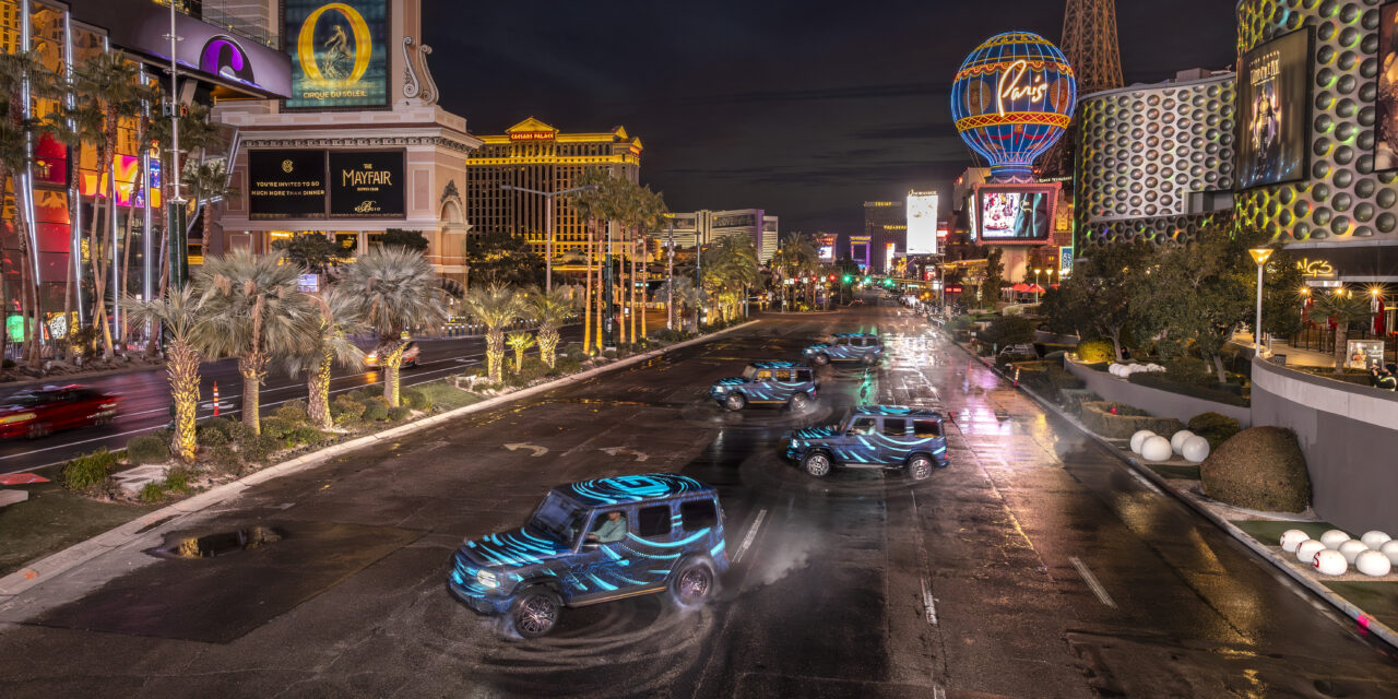 Veja 4 Mercedes-Benz Classe G elétricos realizando a “G-turn” em Las Vegas
