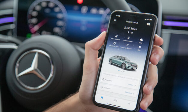 Mercedes-Benz lança no Brasil serviço que conecta seus automóveis a digitalização