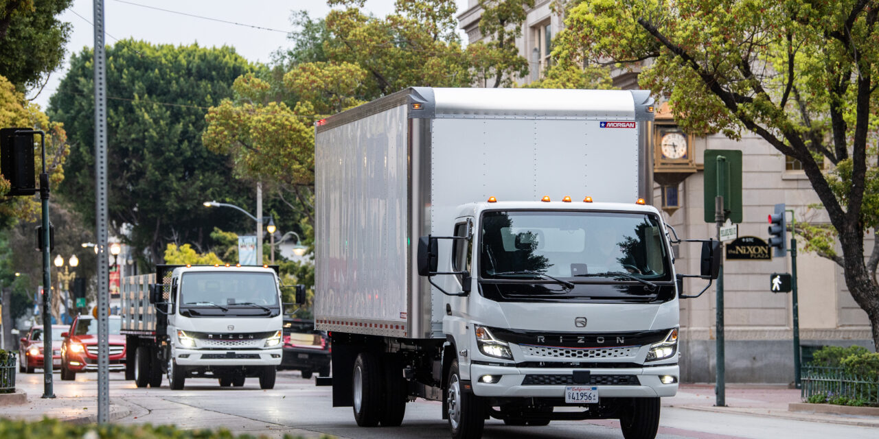 RIZON, a marca de caminhões elétricos da Daimler Truck, faz suas  Primeiras entregas na Califórnia