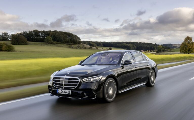 Mercedes-Benz S 580 e deixa de ser produzido no final de junho de 2024
