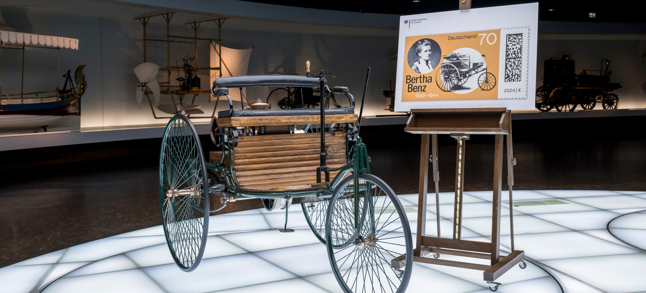Em seu aniversário de 175 anos, Bertha Benz ganha seu próprio selo