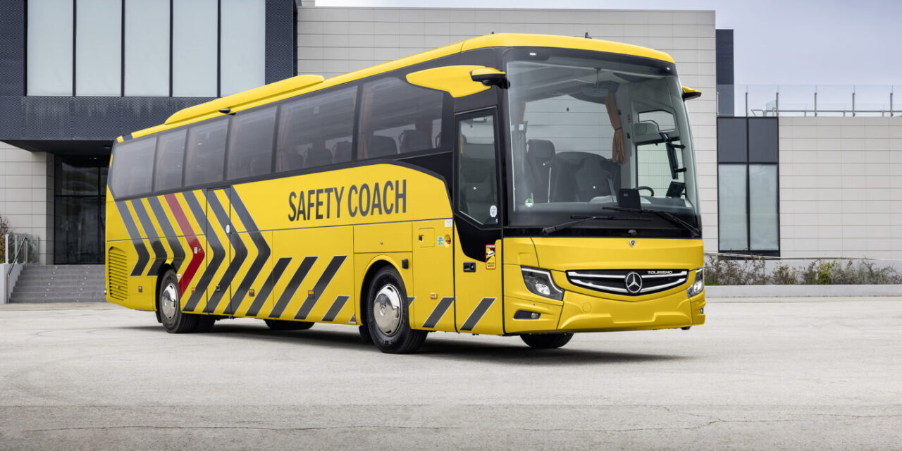 MERCEDES-BENZ APRESENTA O NOVO TOURISMO SAFETY COACH
