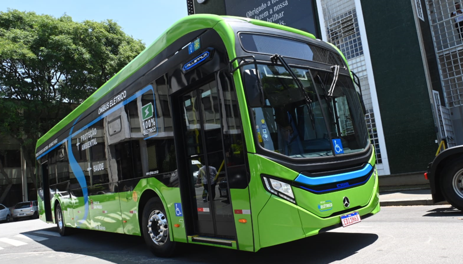 Ônibus elétrico eO500U, fabricado pela Mercedes-Benz do Brasil chega ao mercado argentino