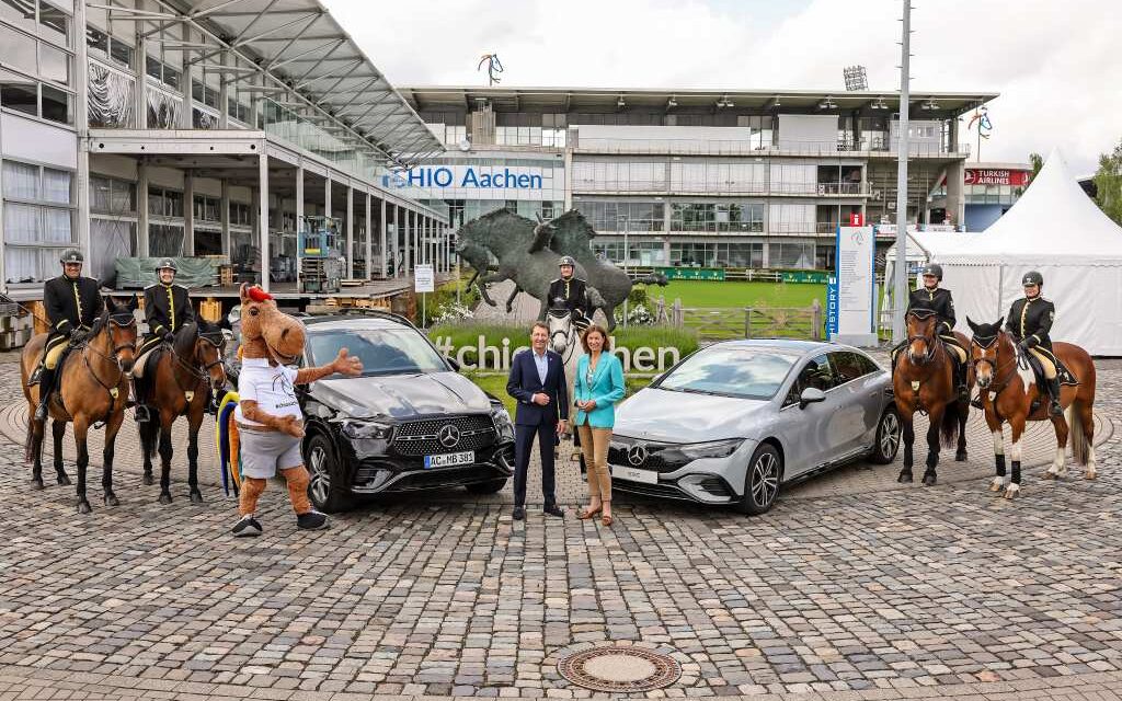 Mercedes-Benz e CHIO Aachen comemoram 70 anos de parceria