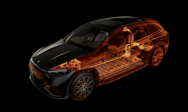 “Definindo a Segurança Elétrica”: Mercedes-Benz exibe a segurança dos veículos elétricos