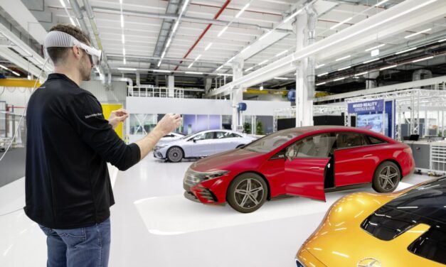 Mercedes trabalha na experiência de realidade mista para desenvolvimento e clientes