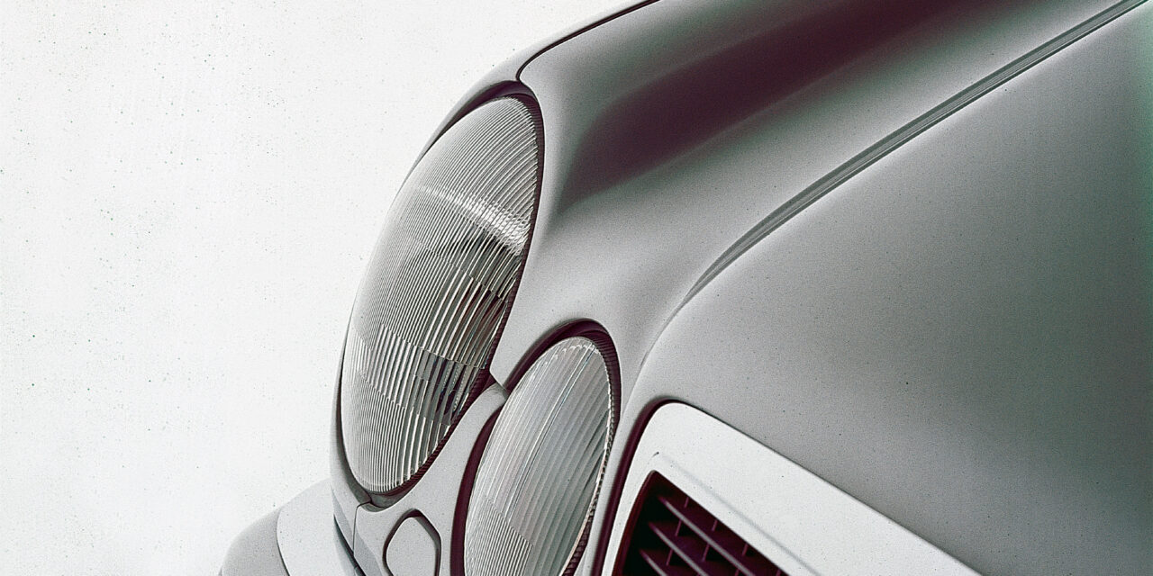 Atestado histórico, inúmeros modelos da Mercedes-Benz estarão aptos a receber a cobiçada placa H, em 2025