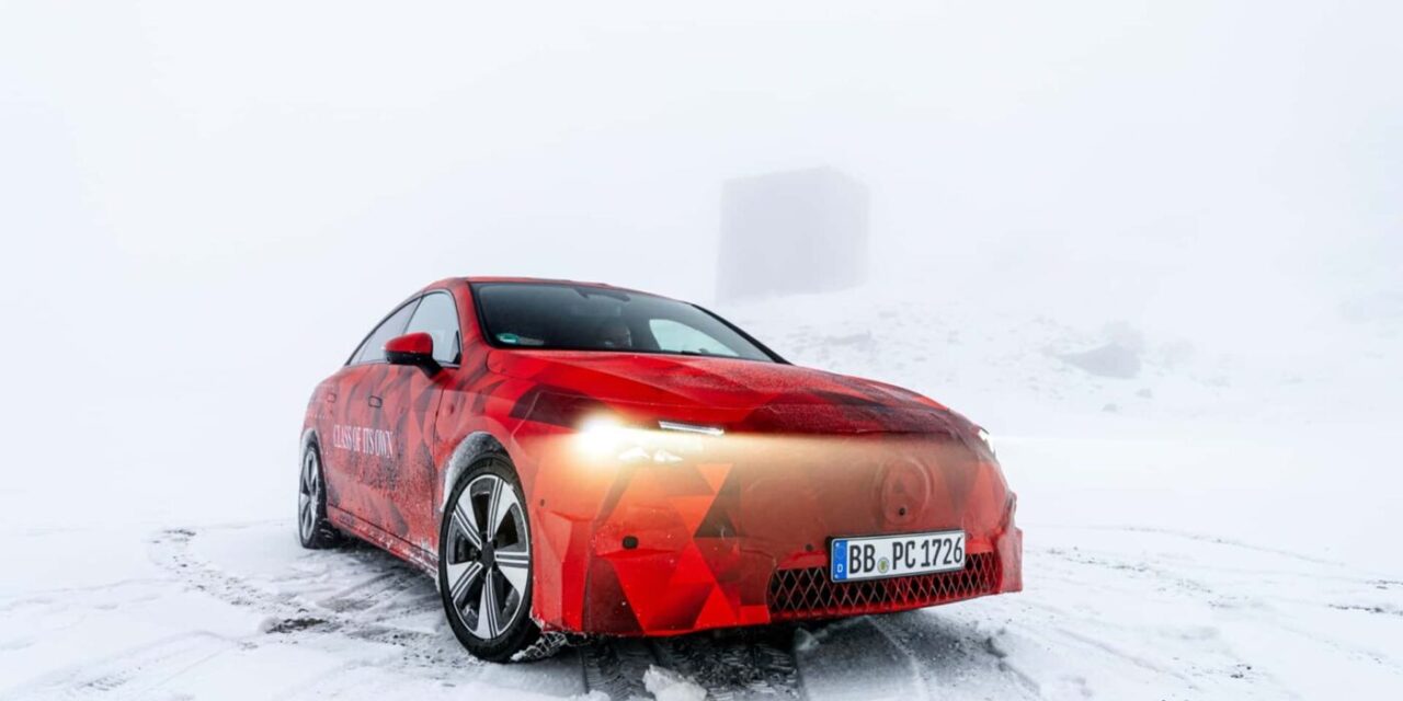 Novo Mercedes-Benz CLA irá estrear uma nova geração de volante com botões físicos