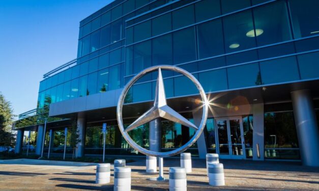 Mercedes-Benz celebra 30 anos de seu centro de pesquisa no Vale do Silício, nos EUA