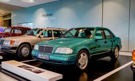 Individualidade no visual, C 280 Sport no Museu Mercedes-Benz