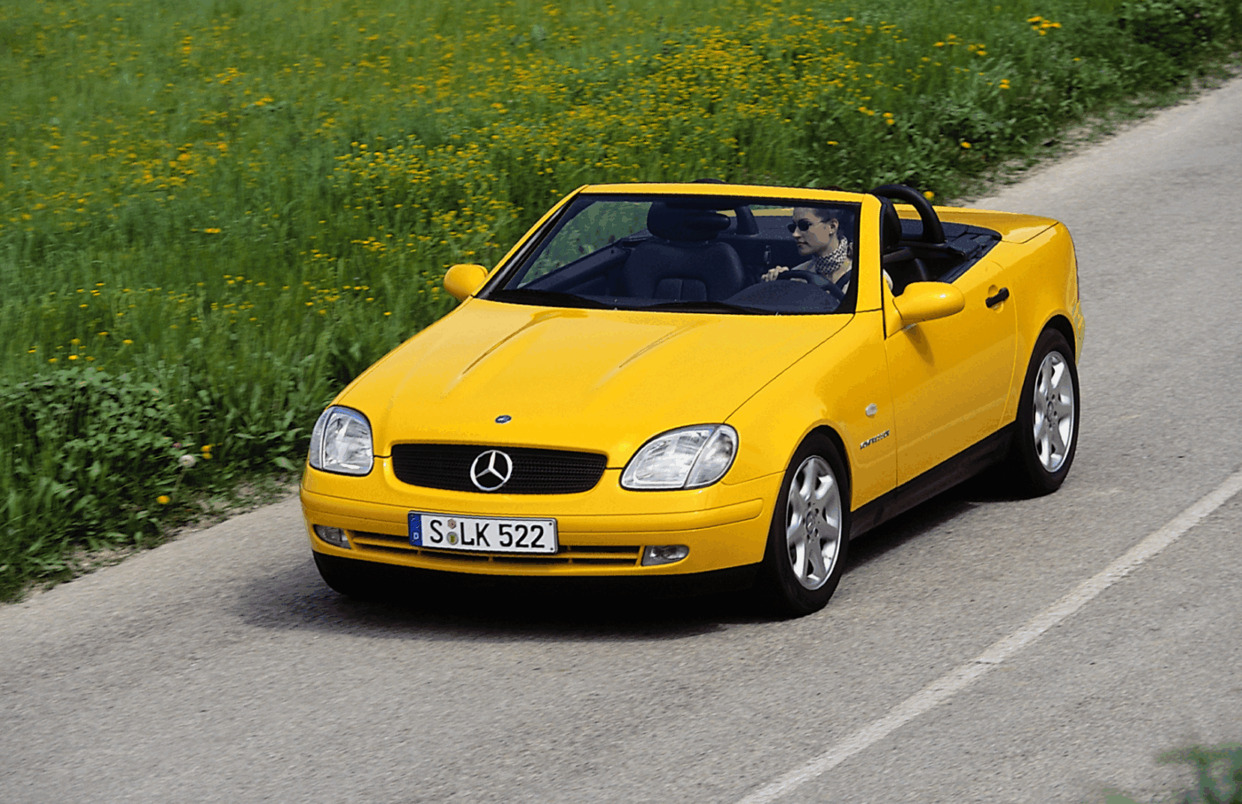 Mercedes-Benz SLK, o roadster para apreciar as estrelas - Mercedes Magazine