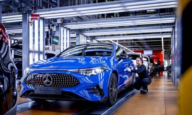 Fábrica de Rastatt opera em 3 turnos para a atender a produção do novo Mercedes CLA