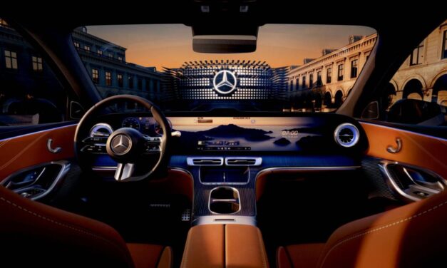 Novo Mercedes-Benz GLC tem imagens do interior divulgadas, destaque para a nova supertela de 39,1 polegadas