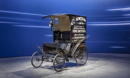 Mercedes-Benz restaura a van de entrega mais antiga do mundo