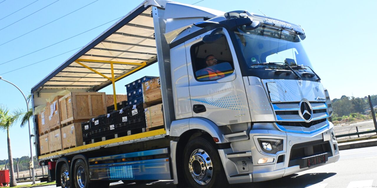Mercedes-Benz passa a utilizar caminhões elétricos eActros em logística interna na fábrica de São Bernardo do Campo