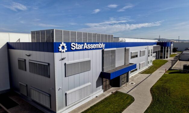 Mercedes-Benz inicia a produção dos propulsores elétricos do suve GLC