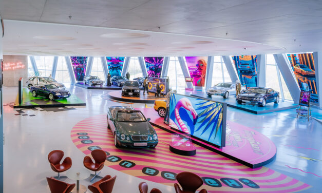 Exposição “Youngtimer” é prorrogada pelo museu Mercedes-Benz até abril de 2026