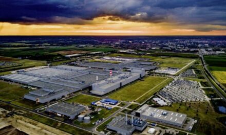 Mercedes-Benz expande sua operação na Hungria com investimento de 56 milhões de euros