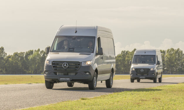 Mercedes-Benz apresenta Sprinter com câmbio automático no Brasil