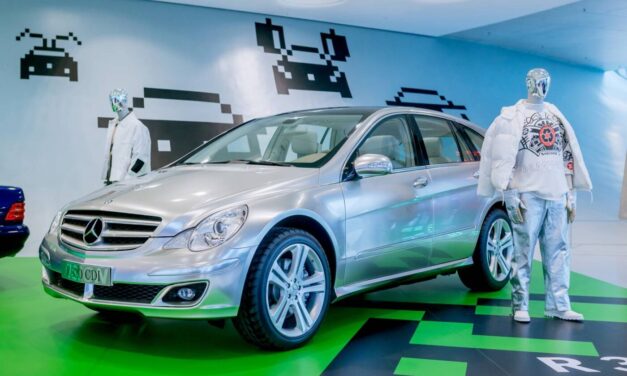 Mercedes-Benz VISION R 320 CDI de 2005